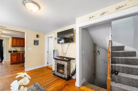 27 Appleton St, Salem, MA 01970 photo 15