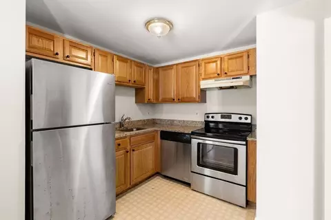 Kitchen - 390 Great Rd #A2, Acton, MA 01720 photo 1 of 2