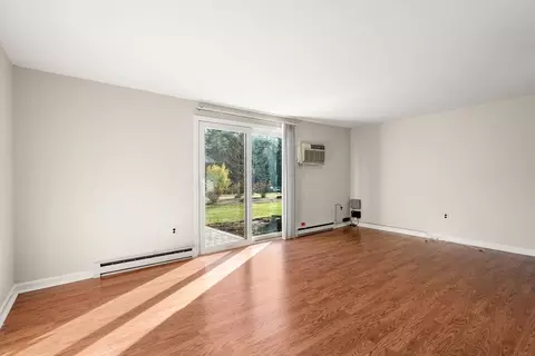 Living - 390 Great Rd #A2, Acton, MA 01720 photo 2 of 6