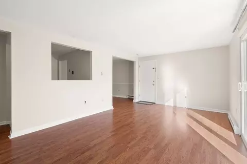 Living - 390 Great Rd #A2, Acton, MA 01720 photo 5 of 6