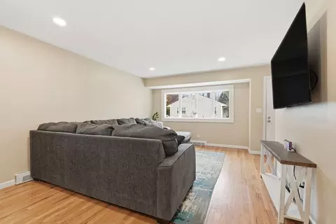 30 Jerilis Dr, Springfield, MA 01119 photo 11