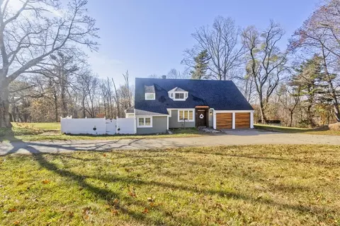 55 Fiske Hill Rd, Sturbridge, MA 01566