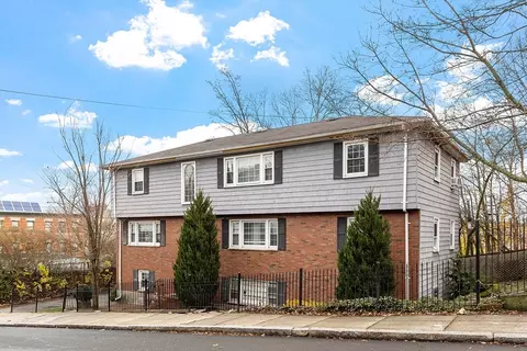 10 Everett Ave, Boston, MA 02125