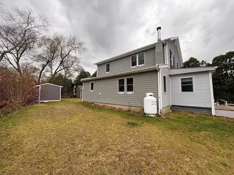Exterior - 951 Dickinson St, Fall River, MA 02721 photo 3 of 6