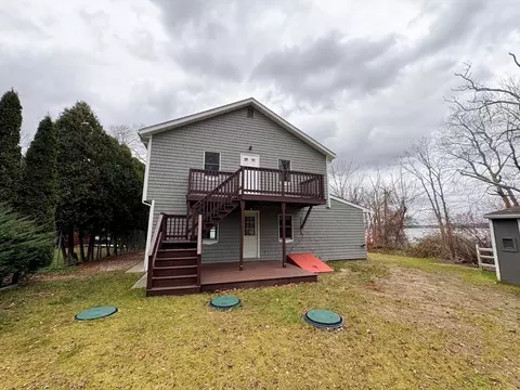 Exterior - 951 Dickinson St, Fall River, MA 02721 photo 5 of 6