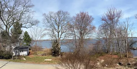 View/Area - 951 Dickinson St, Fall River, MA 02721 photo 1 of 1