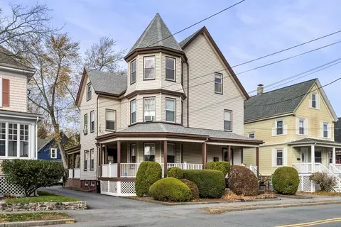 98 Paradise Rd, Swampscott, MA 01907