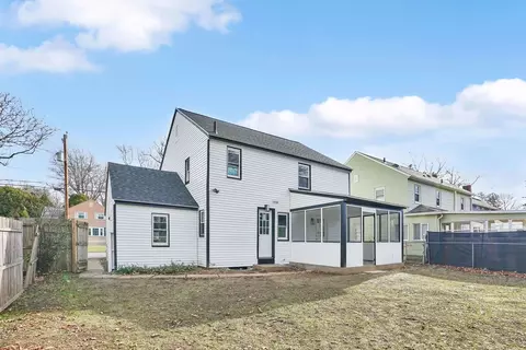 100 Abbott St, Springfield, MA 01118 photo 6