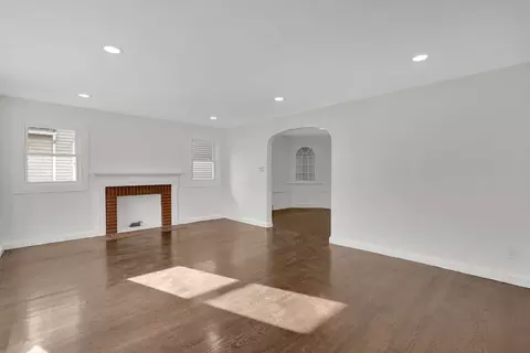 100 Abbott St, Springfield, MA 01118 photo 12