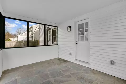 100 Abbott St, Springfield, MA 01118 photo 8