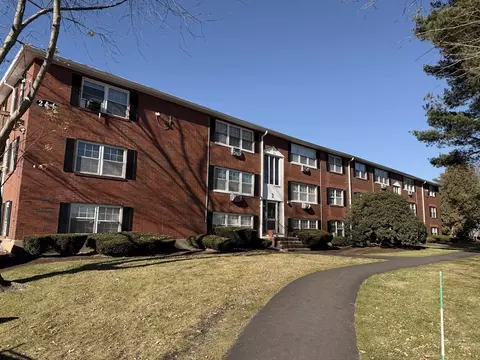 2 Tara Dr #1, Weymouth, MA 02188