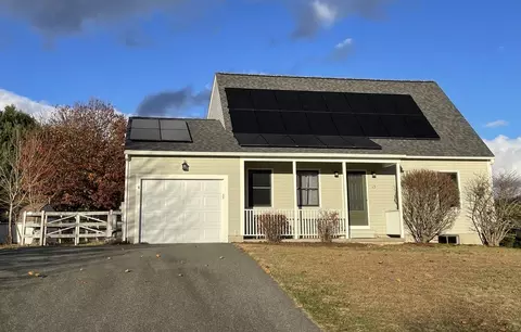 13 Sarah Ln, Belchertown, MA 01007