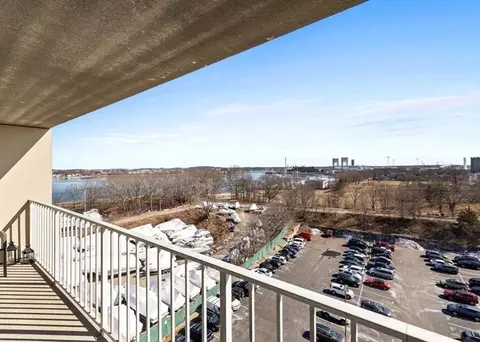 200 Cove Way #614, Quincy, MA 02169