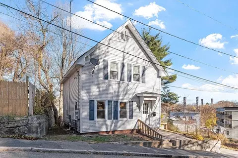 32 Birch St, Fitchburg, MA 01420