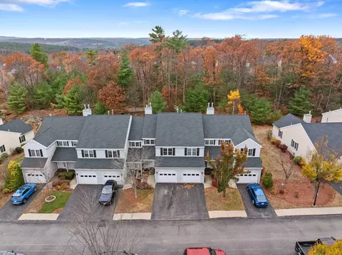 69 Bridle Cross Rd #69, Fitchburg, MA 01420