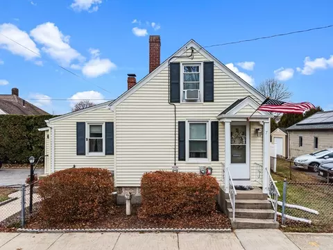 7 Winter St, New Bedford, MA 02740
