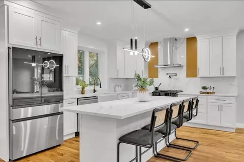 29 Southgate St, Dedham, MA 02026 photo 5