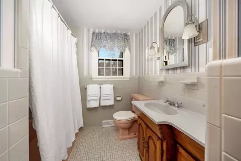 Bath - 12 Hoover Rd, Hingham, MA 02043 photo 1 of 2