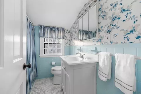 Bath - 12 Hoover Rd, Hingham, MA 02043 photo 2 of 2