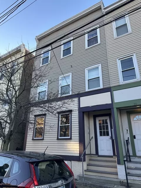 18 Bremen St #1, Boston, MA 02128