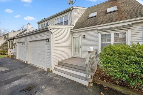 23 Orono, Worcester, MA 01606