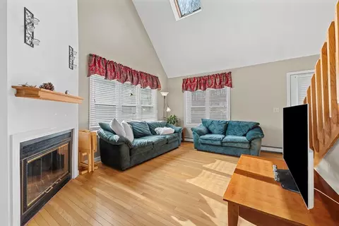 Living - 23 Orono, Worcester, MA 01606 photo 3 of 3