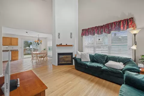 Living - 23 Orono, Worcester, MA 01606 photo 1 of 3