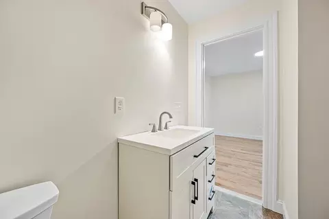 10 Beale St, Worcester, MA 01606 photo 23