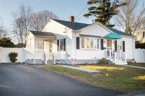 395 Hawes St, New Bedford, MA 02745