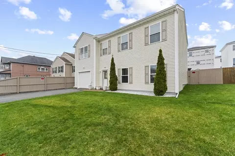302 Oak Grove Ave, Fall River, MA 02723 photo 2