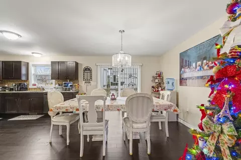 302 Oak Grove Ave, Fall River, MA 02723 photo 12