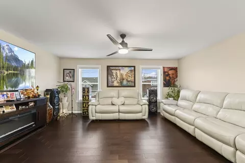 302 Oak Grove Ave, Fall River, MA 02723 photo 5