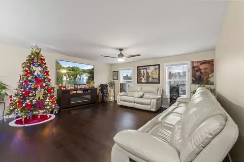 302 Oak Grove Ave, Fall River, MA 02723 photo 6