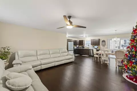 302 Oak Grove Ave, Fall River, MA 02723 photo 7