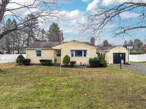 31 Stone Path Ln, West Springfield, MA 01089 photo 2