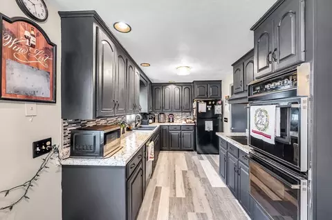 31 Stone Path Ln, West Springfield, MA 01089 photo 12