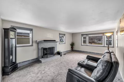 31 Stone Path Ln, West Springfield, MA 01089 photo 6