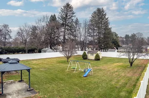 31 Stone Path Ln, West Springfield, MA 01089 photo 21