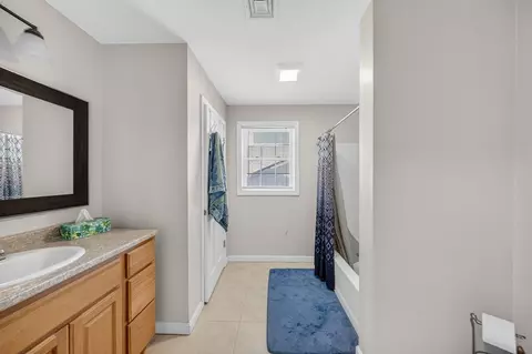321 King St, Fall River, MA 02724 photo 17