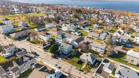 321 King St, Fall River, MA 02724 photo 33