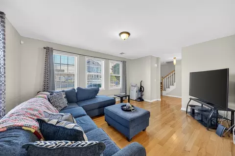 321 King St, Fall River, MA 02724 photo 7
