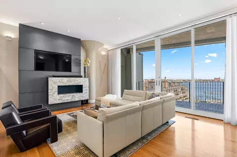 63 Atlantic Ave #9B, Boston, MA 02110