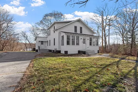 66 Clinton St, Shrewsbury, MA 01545