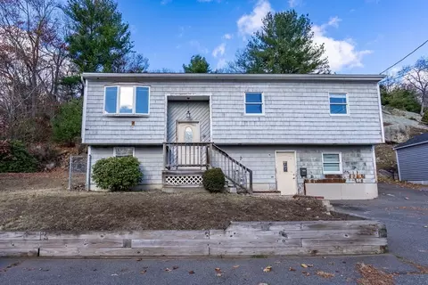 29 Rockway Rd, Peabody, MA 01960