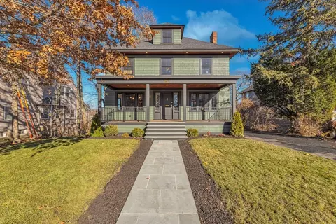 152 Stratford St, West Roxbury, MA 02132