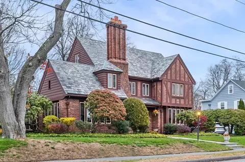 37 Stanley Rd, Swampscott, MA 01907