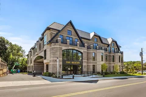 1114 Beacon St #206, Newton, MA 02461