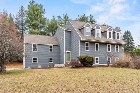 4 Quincy Rd, Londonderry, NH 03053