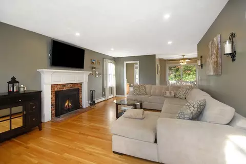 67 Old Marlboro Rd, Maynard, MA 01754 photo 3