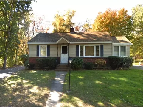 347 Ash St, Reading, MA 01867